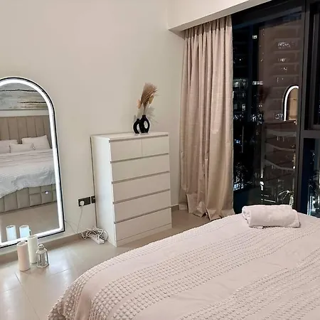Burj Khalifa View - Modern 1Bdr Apartment Dubai Exterior photo